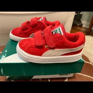 Toddler Suede Puma Sneakers size 6